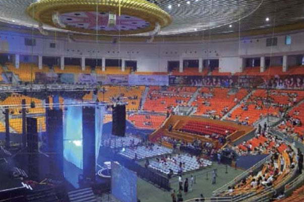 北京工人体育馆“青春同行 红动中国”大型群星演唱会